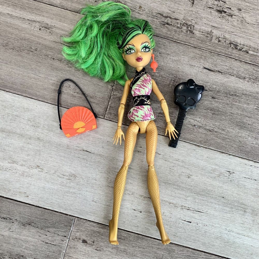 2013 Mattel Monster High Jinafire Long Scaremester Doll Incomplete For Parts